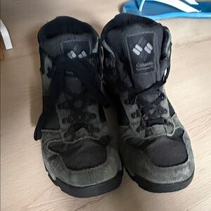 Columbia Black and Grey Athletic Boots